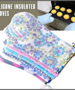 Insulated oven glove with silicone coating