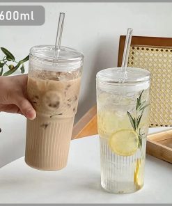 600ml Glass tumbler with straw