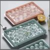 Round ice cube tray
