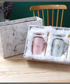 2Pcs Elegant style Mr & Mrs ceramic gift cup