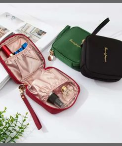 Waterproof pad pouch