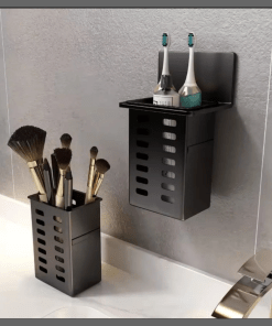 Simple tooth brush holder