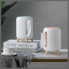 Vertical ventilation serviette or tissue holder